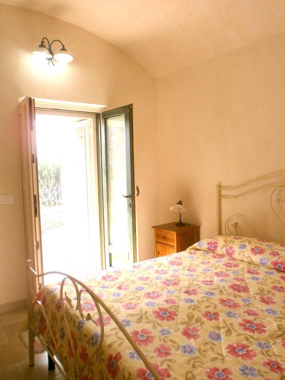 Trullo Villa Giuliana Con Giardino Posizione Panoramica Free Wifi Ostuni Rom bilde